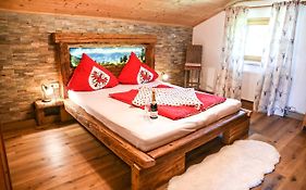Ferienhaus Schneiderhaeusl Zillertal